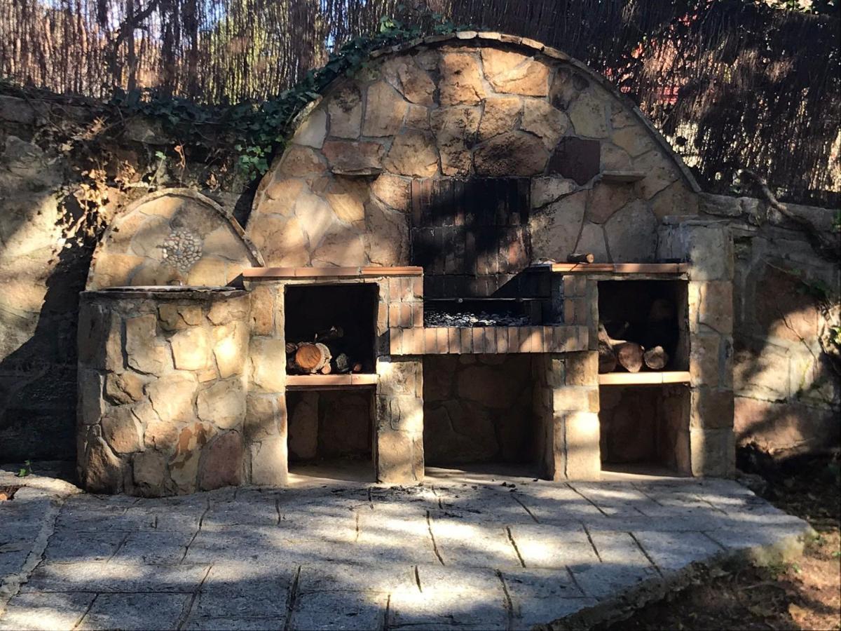 Los Cedros, Gran Chalet Con Piscina Y Apartamento En Navacerrada Villa Esterno foto