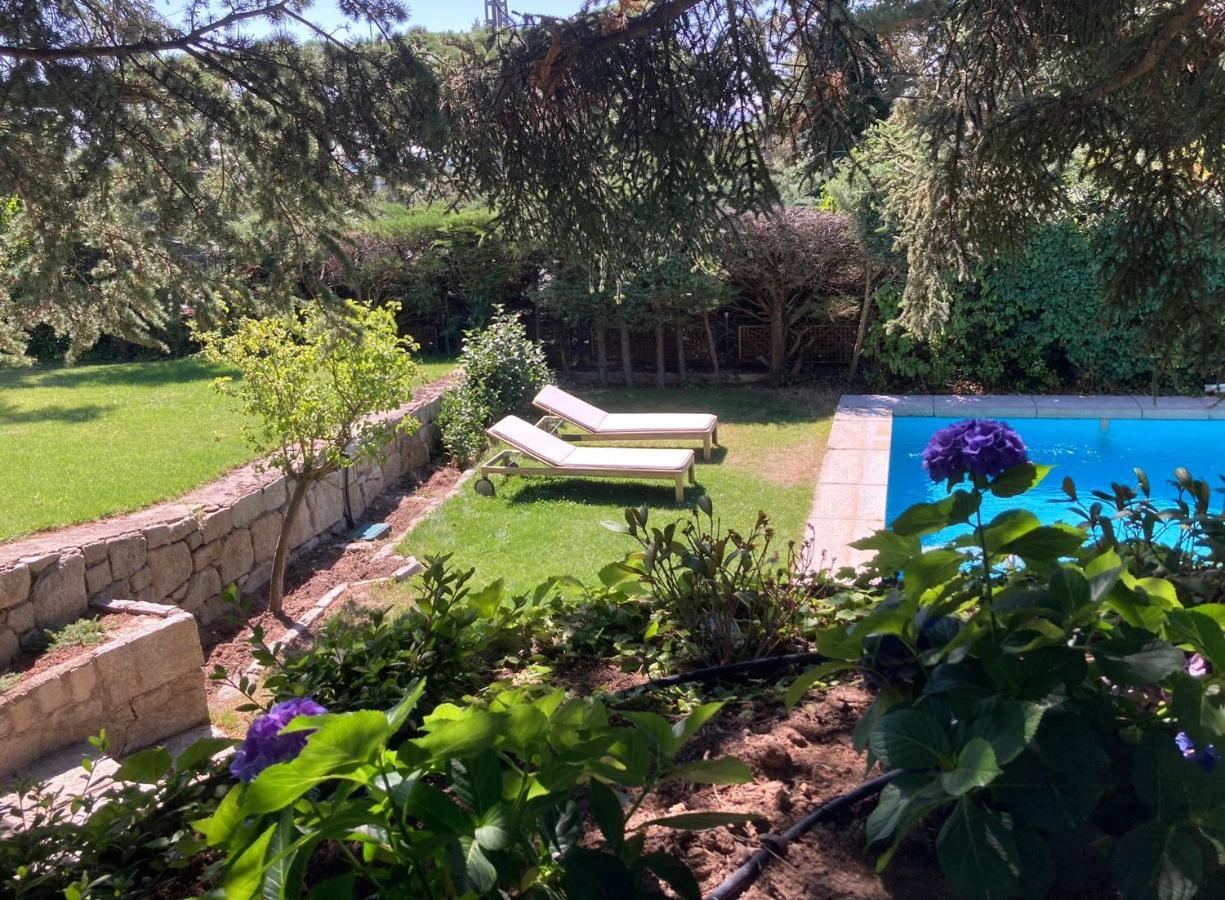 Los Cedros, Gran Chalet Con Piscina Y Apartamento En Navacerrada Villa Esterno foto