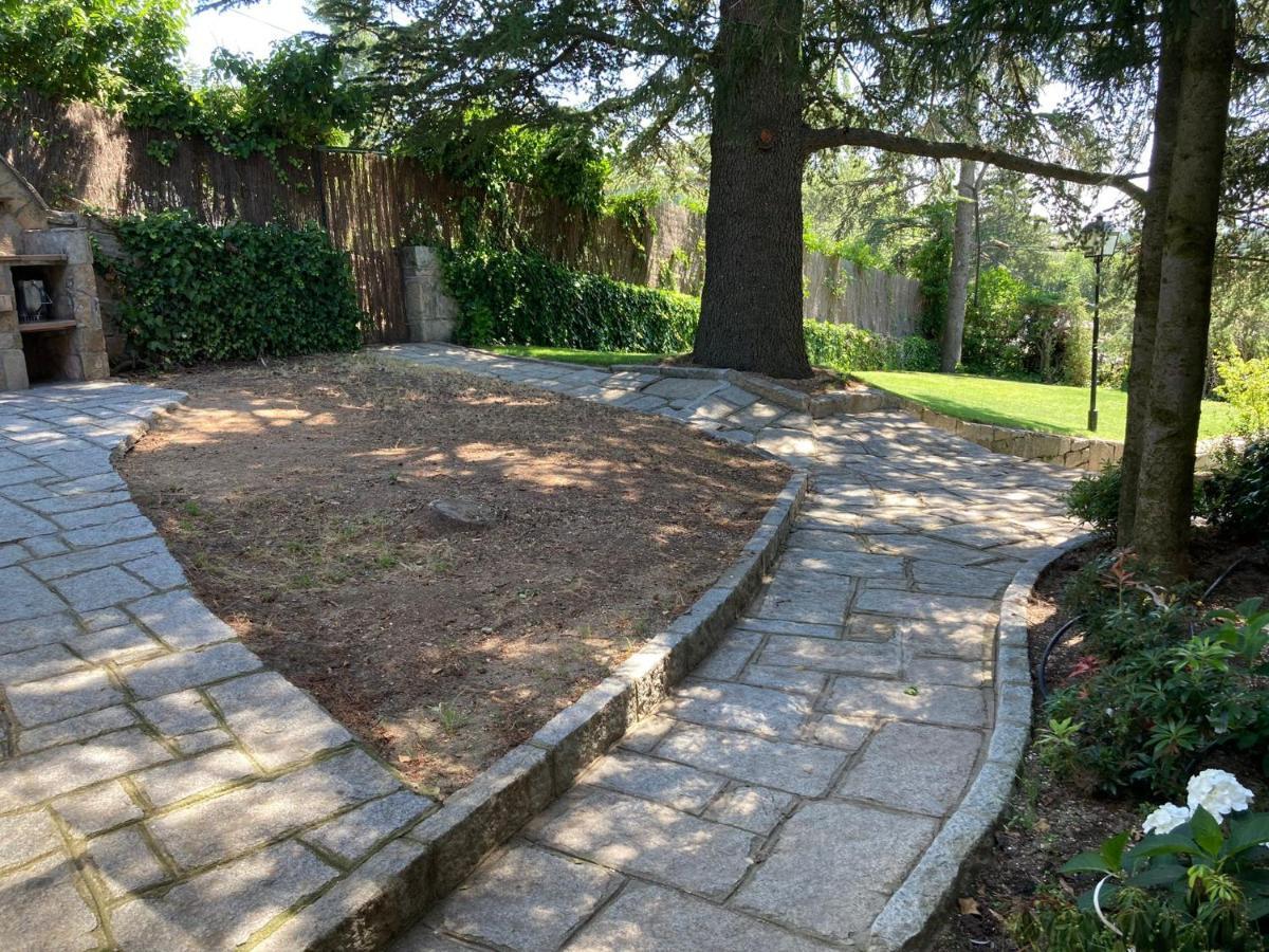 Los Cedros, Gran Chalet Con Piscina Y Apartamento En Navacerrada Villa Esterno foto